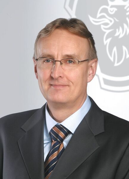 Thomas Bertilsson, Geschäftsführer Scania Deutschland Österreich: „Die Wirtschaftsindikatoren für Deutschland im Jahr 2012 sind derzeit verhalten positiv. Die Bundesregierung geht davon aus, dass die Wirtschaftsleistung am Jahresende stagniert.“ (Scania)