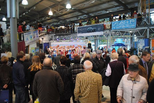 Ein musikalisches Rahmenprogramm schuf weitere Abwechslung zur Messe, deren Nachahmung das Autohaus Senger weiteren Unternehmen empfiehlt. (Archiv: Vogel Business Media)