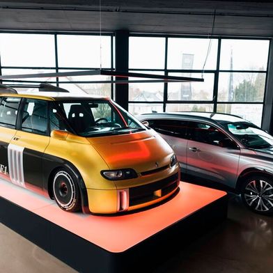 Der radikalste Familientransporter aller Zeiten steht ab sofort im Dortmunder PACE Museum.  (Bild: Renault)
