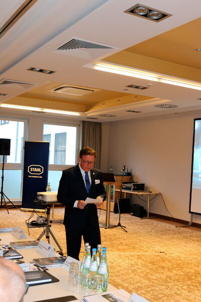 Impressions from the R. Stahl Expert Forum from Stromberg last year: Around 90 explosion safety experts met together to discuss developments in their field and share information. (R. Stahl)