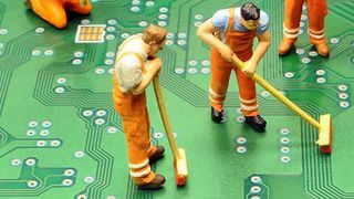 Der Frühling steht vor der Tür und mit ihm der Frühjahrsputz. Eine gute Gelegenheit auch für IT-Profis, digital aufzuräumen. (© – M. Johannsen – stock.adobe.com)