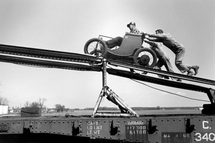 Der Typ 56: Das kleine zweisitzige Elektrofahrzeug wurde nur entwickelt, damit Ettore Bugatti leichter durch die Fabrik und die nähere Umgebung seines Hauses fahren konnte. In Serienproduktion sollte der Wagen nie gehen. Vermutlich sechs Exemplare entstanden. (Bild: David Gullick)