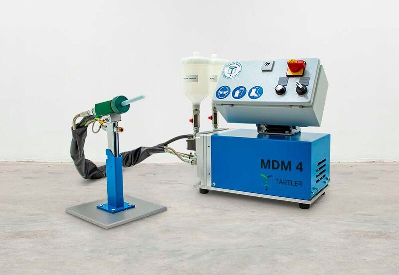 Die nächstgrößere Schwester des MDM 3 heißt MDM 4. Es dosiert Volumenströme zwischen 50 und 800 ml/min und Dosierverhältlnisse von 100:10 bis 10:100. (Tartler)