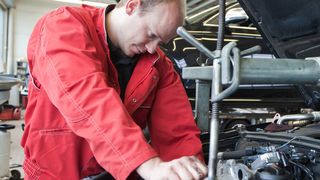 Einer Reparatur folgt die Funktionsprüfung – auch mittels einer Probefahrt. (Bild: Pro Motor)