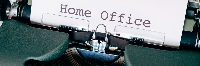 Das Homeoffice, geboren aus der Corona-Not, wird für immer mehr Werktätige zu einer Herzenangelegenheit. Die Wirtschaft müsse sich darauf einstellen, meint man beim Fraunhofer FIT.(Bild:  gemeinfrei /  Pixabay)