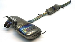 Aufgrund der Substitution von Stahl wurde bei dieser Automobil-Abgasanlage das Gewicht von über 17 auf 9 kg reduziert. Bild: Thyssen-Krupp (Archiv: Vogel Business Media)