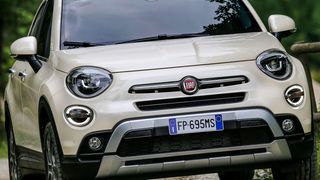 Äußerlich unterscheidet sich der geliftete Fiat 500X kaum vom Vorgänger. Dafür gibt es zwei neue Motoren.  (Bild: Fiat)