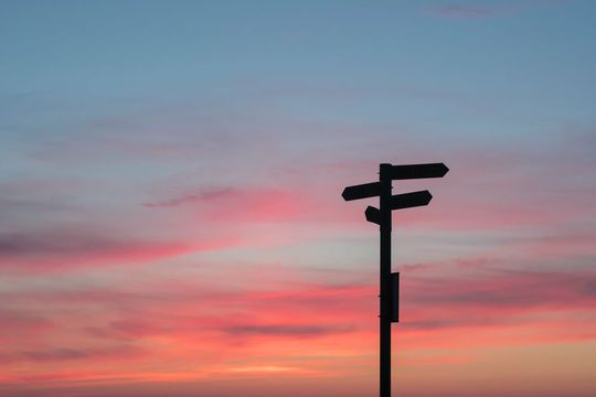 In welche Richtung wird sich der Vertrieb in Zukunft verändern? Dieser Beitrag gibt Ihnen drei entscheidende Trends an die Hand. In welche Richtung wird sich der Vertrieb in Zukunft verändern? Dieser Beitrag gibt Ihnen drei entscheidende Trends an die Hand.