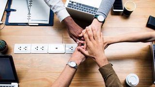 Ohne Mitarbeiter lässt sich die Digitalisierung im Unternehmen nicht realisieren (Bild: Pixabay.com)