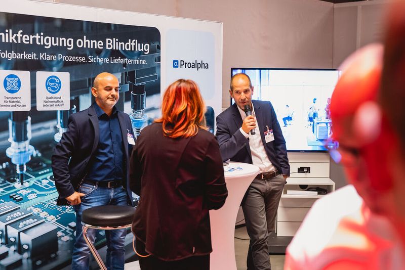 Impressionen vom 24. Würzburger EMS-Tag: Im Mittelpunkt standen aktuelle Branchenthemen, praxisnahe Impulse und insbesondere der persönliche Austausch innerhalb der EMS-Community. (Bild: Stefan Bausewein)