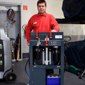 (Holz / »kfz-betrieb«)