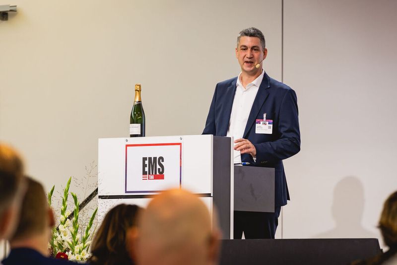 Impressionen vom 24. Würzburger EMS-Tag: Im Mittelpunkt standen aktuelle Branchenthemen, praxisnahe Impulse und insbesondere der persönliche Austausch innerhalb der EMS-Community. (Bild: Stefan Bausewein)
