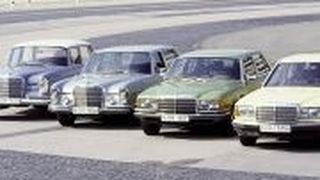 Mercedes-Benz S-Klasse der Baureihen W 112, W 109, W 116, W 126 auf der Einfahrbahn in Stuttgart-Untertürkheim. (Foto: Daimler)
