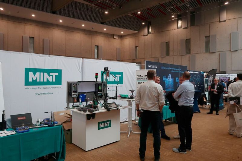 Impressionen von der Verbindungstechnikmesse Schraubtec am 16. April in der Stuttgarter Carl-Benz-Arena ... (Bild: P. Königsreuther)