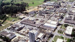 BASF, Brasilien, Werk Guaratinguetá – hier betreibt die BASF zwölf Produktionsanlagen, in denen über 750 verschiedene Produkte mit einer Gesamtkapazität von 260 000 Tonnen pro Jahr hergestellt werden.  (Bild: BASF)