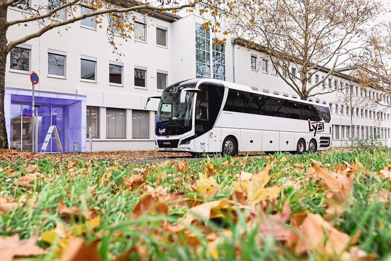 Abfahrt der Wissensdurstigen – das hat sich gelohnt, so der Tenor der Teilnehmer. (Bild: Stefan Bausewein)