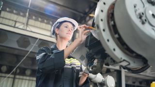 Worldwide, approximately 70,000 transnational patents in the field of machinery and equipment construction are filed annually by entrepreneurs and inventors. (Image: Shutterstock)