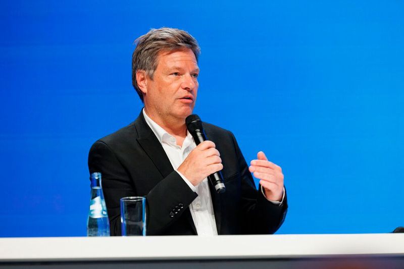 Bundeswirtschaftsminister Robert Habeck übernahm als Gastgeber die Keynote. (Bild: bundesfoto/Bernd Lammel)