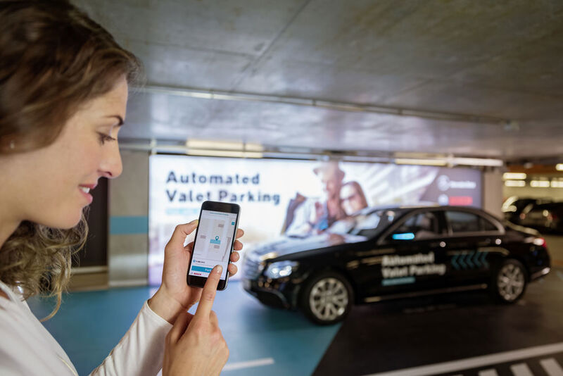 Per Smartphone-Befehl können Kunden ... (Daimler)