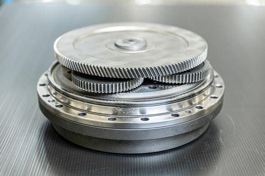 (Bis zu zehn Mal präziser als Zykloidgetriebe: Die PSC-Reihe von Melior Motion hat ein Verdrehspiel von ≤ 0,1 Winkelminute und ein Lost Motion von ≤ 0,6 Winkelminute. Bildquelle: Melior Motion GmbH)