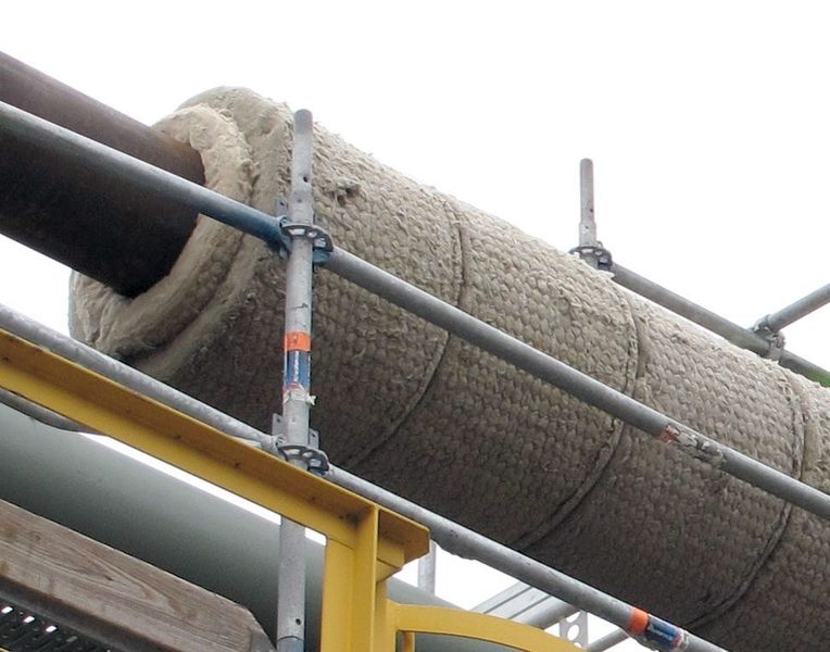 Die zweilagige Mischinstallation aus Ultimate Drahtnetzmatten und Drahtnetzmatten aus herkömmlicher Steinwolle sorgt für eine effiziente Dampfauskopplung mit möglichst geringen Wärmeverlustkosten. (Isover)