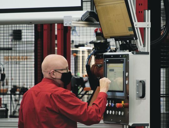 Erfolgreicher Projekt­abschluss: eine auf der Blockchain basierte Modulplattform für den sicheren Datenaustausch. (Bild:  Nico Piepenstock/Mittelstand 4.0-Kompetenzzentrum eStandards)