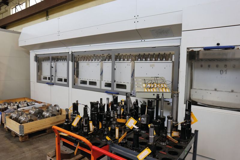 Der Coscom Tooldirector VM macht Werkzeugdaten digital auf Knopfdruck verfügbar und unterstützt die Mitarbeiter beim Zusammenbau, Vermessen und Lagern. Er organisiert zentral die Lagerwirtschaft der Werkzeuge und Betriebsmittel. Lagerbewegungen (Entnahmen und Zubuchungen) werden vereinheitlicht und reproduzierbar. (Bild: Vetec Ventiltechnik GmbH)