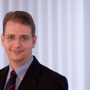 Dr. Eike Schmidt, Mach AG