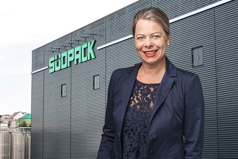 Carolin Grimbacher, geschäftsführende Gesellschafterin von Südpack (©DESIGNERWEISE - Fotograf im Allgäu)