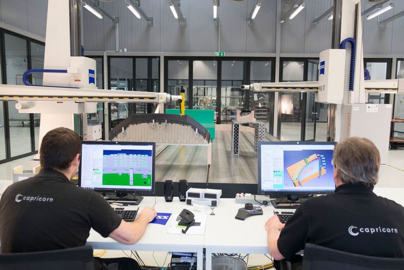 Die sorgsame Qualitätsprüfung geschieht im staubfrei gehaltenen Messraum. (Maka)