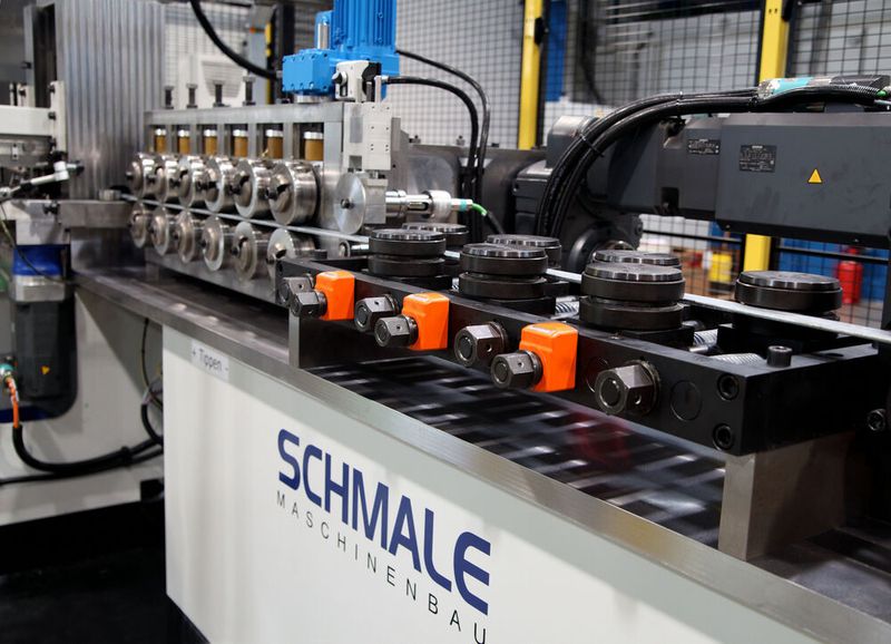 Eine Vielfalt servoelektrischer Aggregate steht für die Lösung der Fertigungsprobleme zur Verfügung. (Bild: Schmale Maschinenbau)