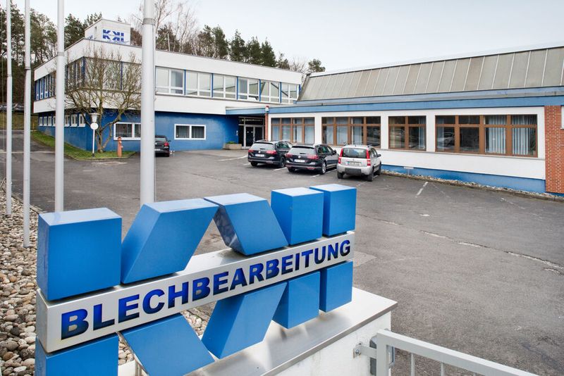 KKI wurde 1994 gegründet. Der Standort ist Osterburken. Auf 3200 m² werden dort heute diverse komplexe Blechteile für viele anspruchsvolle Schlüsselbranchen gefertigt. (T. Gerber / fotogloria)
