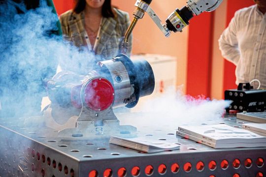 Les inscriptions à l’EuroBLECH 2024 battent tous les records avec déjà 80 % des stands disponibles au sein des neuf halls d’expositions réservés. Les inscriptions à l’EuroBLECH 2024 battent tous les records avec déjà 80 % des stands disponibles au sein des neuf halls d’expositions réservés.