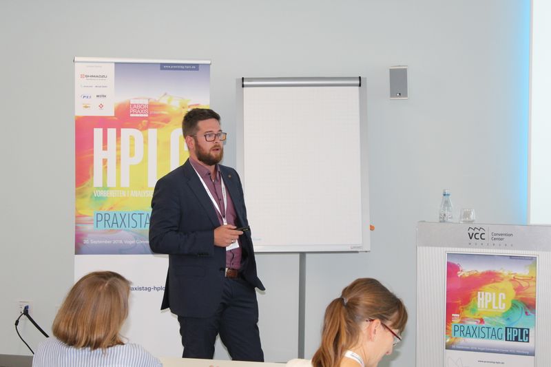 ... oder von Dr. Stefan Vosskötter Hilfestellungen für die Problembehandlung bei der HPLC einholen. (Bild: LABORPRAXIS)