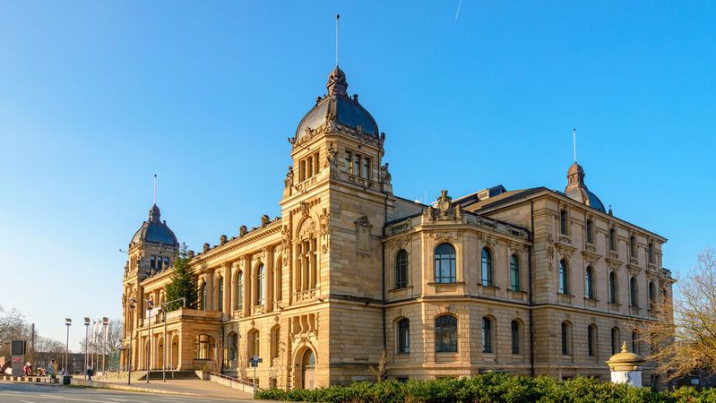 Historische Stadthalle Wuppertal.(Bild: ©  Peeradontax – stock.adobe.com)