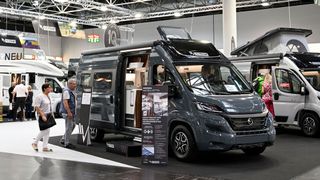Die Kunden gehen die drastischen Preiserhöhungen nicht mehr mit: Die Caravan-Händler rechnen mit sinkenden Preisen. (Bild: Messe Düsseldorf)