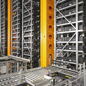 Das neue AKL bietet Raum für mehr als 27.000 Lagerplätze für Kunststoffbehälter mit den Maßen 300 × 400 mm und 400 × 600 mm.