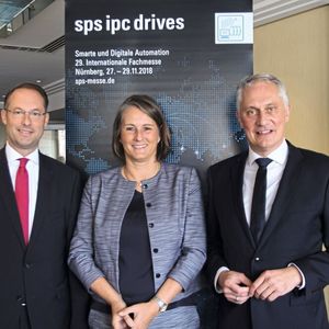 Turk-Geschäftsführer und Ausstellerbeirats-Vorsitzender Christian Wolf, Mesago-Bereichsleiterin Sylke Schulz-Metzner, Mesago-Geschäftsführer Martin M. Roschkowski (v.l.n.r.)