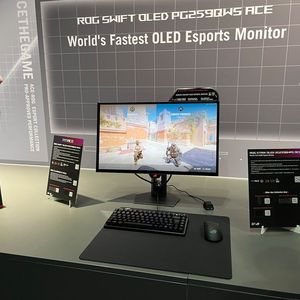 Das 24,5-Zoll-OLED-Panel im PG259QWS liefert die von den meisten Spielern für Shooter bevorzugte Full-HD-Auflösung.(Bild:  Vogel IT-Medien)