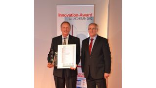 Gewinner des Innovation Awards in der Kategorie „Verpackungs- und Abfülltechnik“ ist die Firma Andocksysteme G. Untch GmbH mit dem kontaminationsfreien Entleersystem Flecoliner. (Bild: PROCESS)