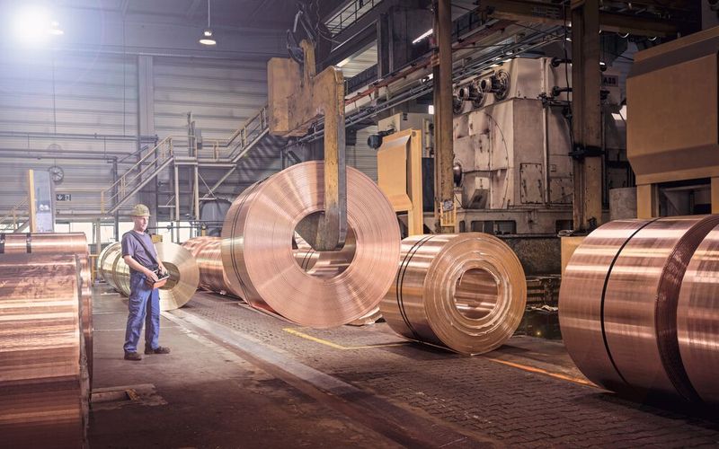 Schwermetall Halbzeugwerk zählt zu den weltweit führenden Herstellern von Vorwalzbändern aus Kupfer und Kupferlegierungen. (Bild: Schwermetall Halbzeugwerk)