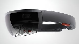 Microsoft HoloLens bringt die virtuelle mit der realen Welt zusammen. (Bild: Microsoft)