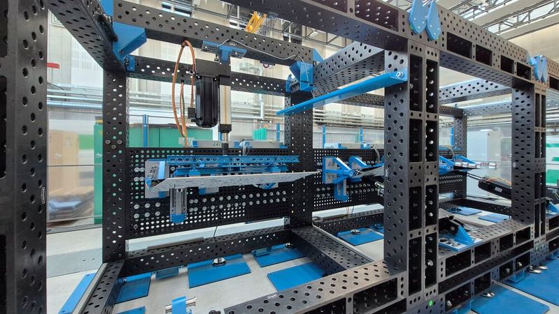 Am 01.04.2026 nahmen das DLR, Liebherr, Diehl, FFT und die TU Berlin am Ecomat in Bremen den Wisdom Prüfstand feierlich in Betrieb.(Bild:  Stefanie Eckardt)