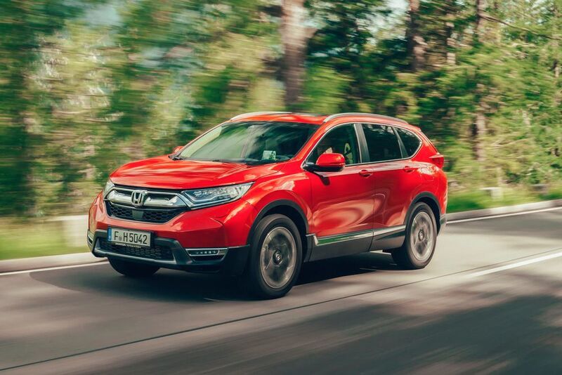 Den Honda CR-V gibt es zunächst ausschließlich als 1,5-Liter-Turbobenziner mit einer manuellen Sechsgang-Schaltung und 127 kW/173 PS oder mit CVT-Getriebe und 142 kW/193 PS. (Honda)