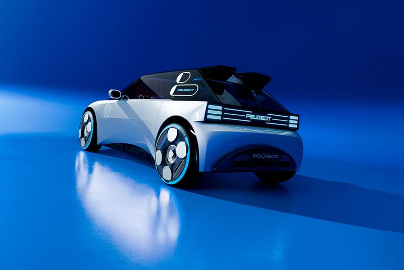 Die Goodyear-Reifen greifen das Farbthema der Außenhaut auf. (Bild: Peugeot)