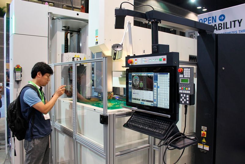 IMTS 2016 (12-17 September, McCormick Place, Chicago) is a showcase of innovative technology, automation as well as established and emerging techologies. (Schulz)