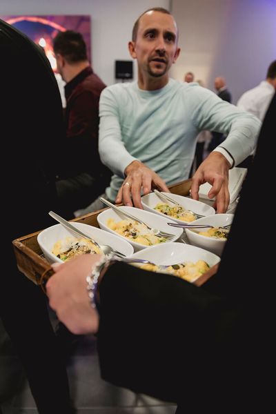 Der Abend bietet Raum für intensive Gespräche zwischen Technologieführern und Anwendern.