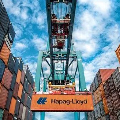 Das Manager Magazin hat gestern verlauten lassen, dass die schweizerische Großreederei MSC und vor allem ihr Patron weiterhin versucht, große Anteile an Hapag-Lloyd zu bekommen. Das Gerücht wurde heute von den Schweizern dementiert ... (Bild: Hapag-Lloyd)