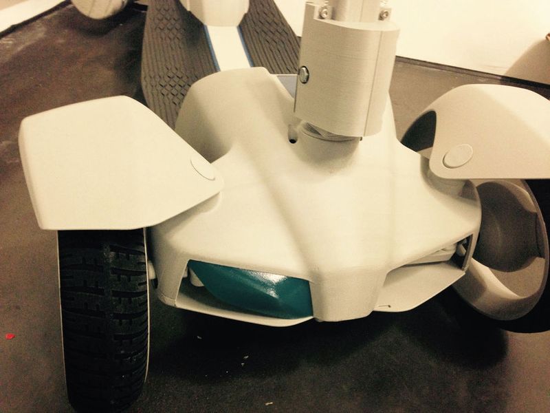 Das FDM-basierte Material ASA von Stratasys wurde aufgrund seiner Widerstandsfähigkeit und hoher UV-Resistenz für die härteren Komponenten des Chassis benutzt. (Bild: Stratasys)
