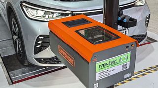 Für das Luminoscope Pro SLA40 von L.E.T. bietet RMI-Tec jetzt einige wertvolle Verbesserung. So fährt das schnellst-bootende SEP am Markt jetzt noch schneller hoch.   (Bild: Dominsky – VCG)